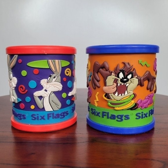 Vintage 1998 Six Flags Bugs Bunny and TAZ Tasmanian Devil Plastic Mugs‎ Retro - Picture 3 of 17